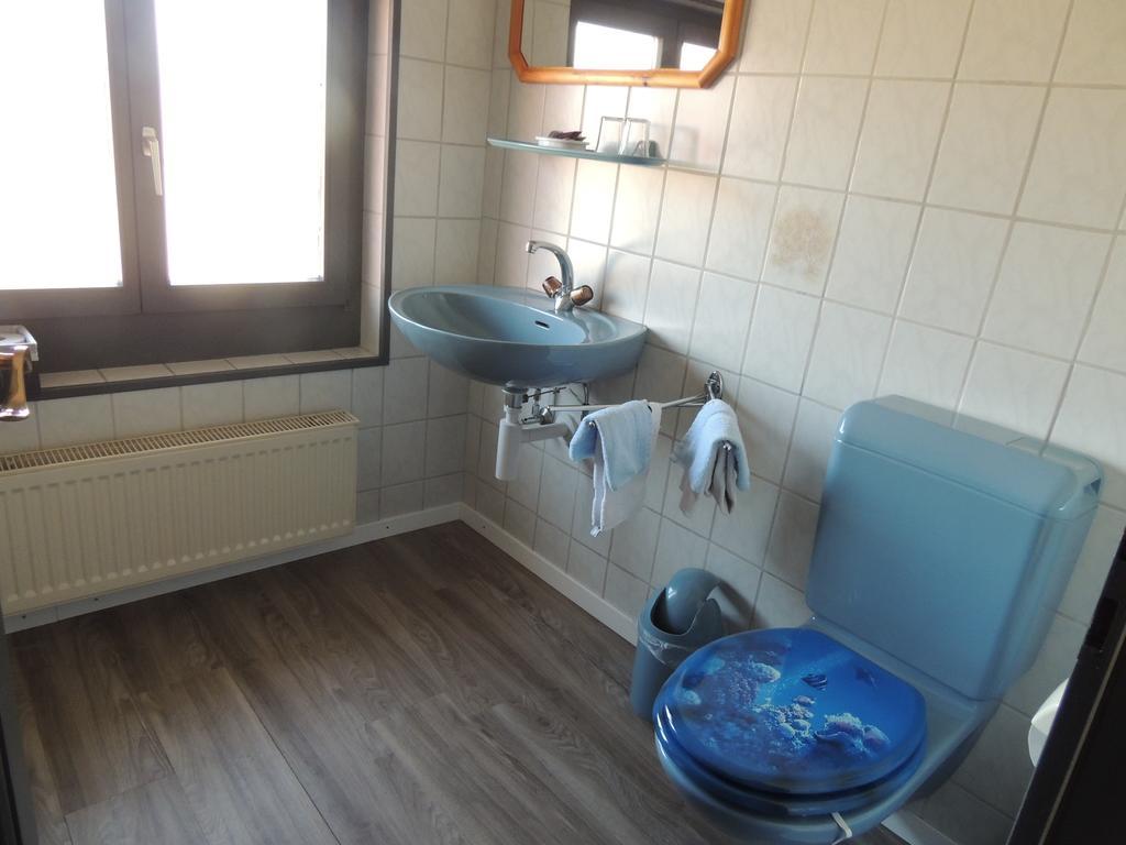 Hotel De La Gare Cousset Rom bilde